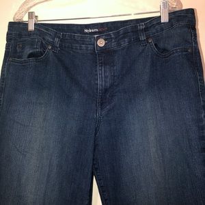 Style & Co 18 Curvy modern boot